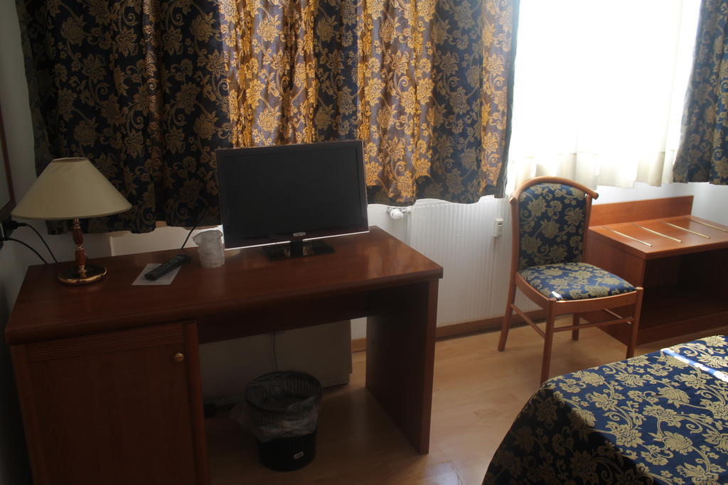 Albergo Vittoria Ovada Room photo