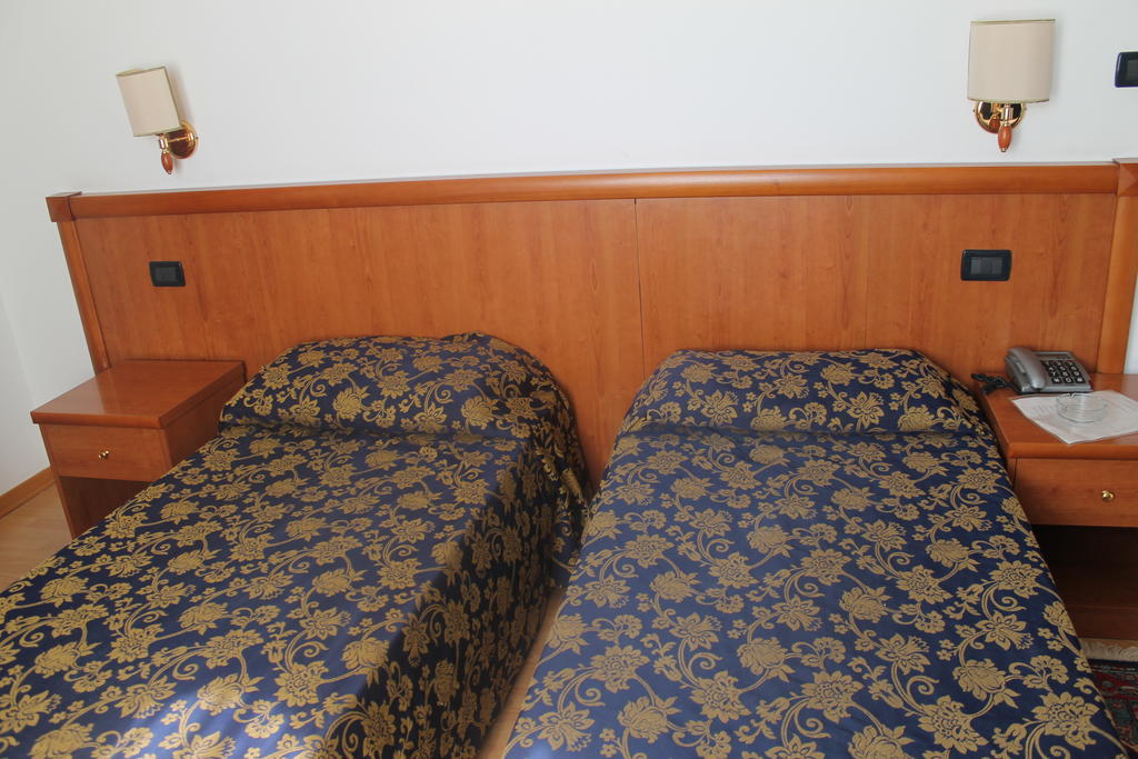 Albergo Vittoria Ovada Room photo